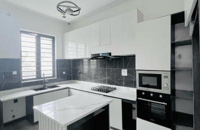 4 Bedroom Detached Duplex