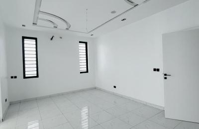 4 Bedroom Detached Duplex