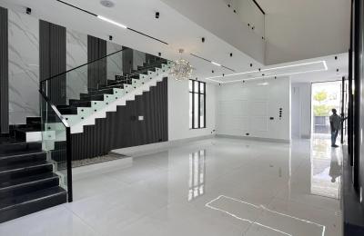 5 Bedroom Detached Duplex