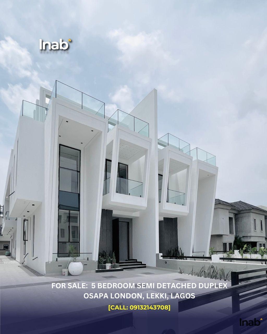 5 bedroom Semidetached triplex