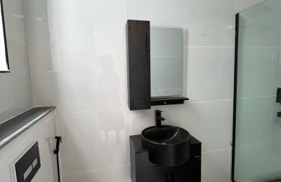 5 bedroom fully detached duplex