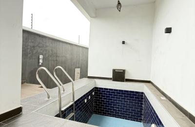 5 Bedroom Fully detached duplex