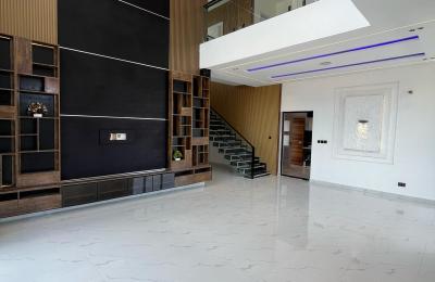 5 bedroom detached duplex