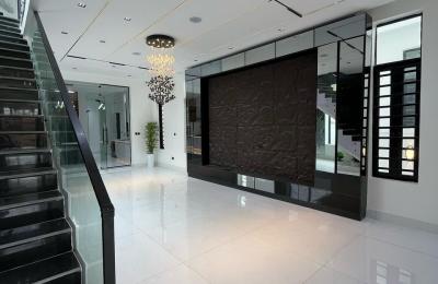 5 bedroom fully detached duplex