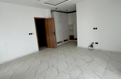 4 Bedrooms Semi Detached Duplex