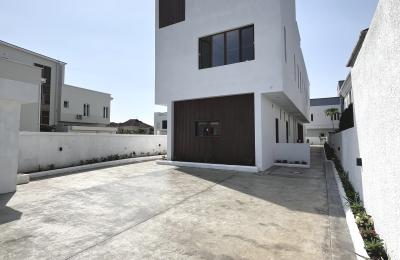 4 Bedroom Detached Duplex