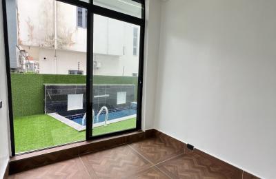 5 Bedroom Detached Duplex