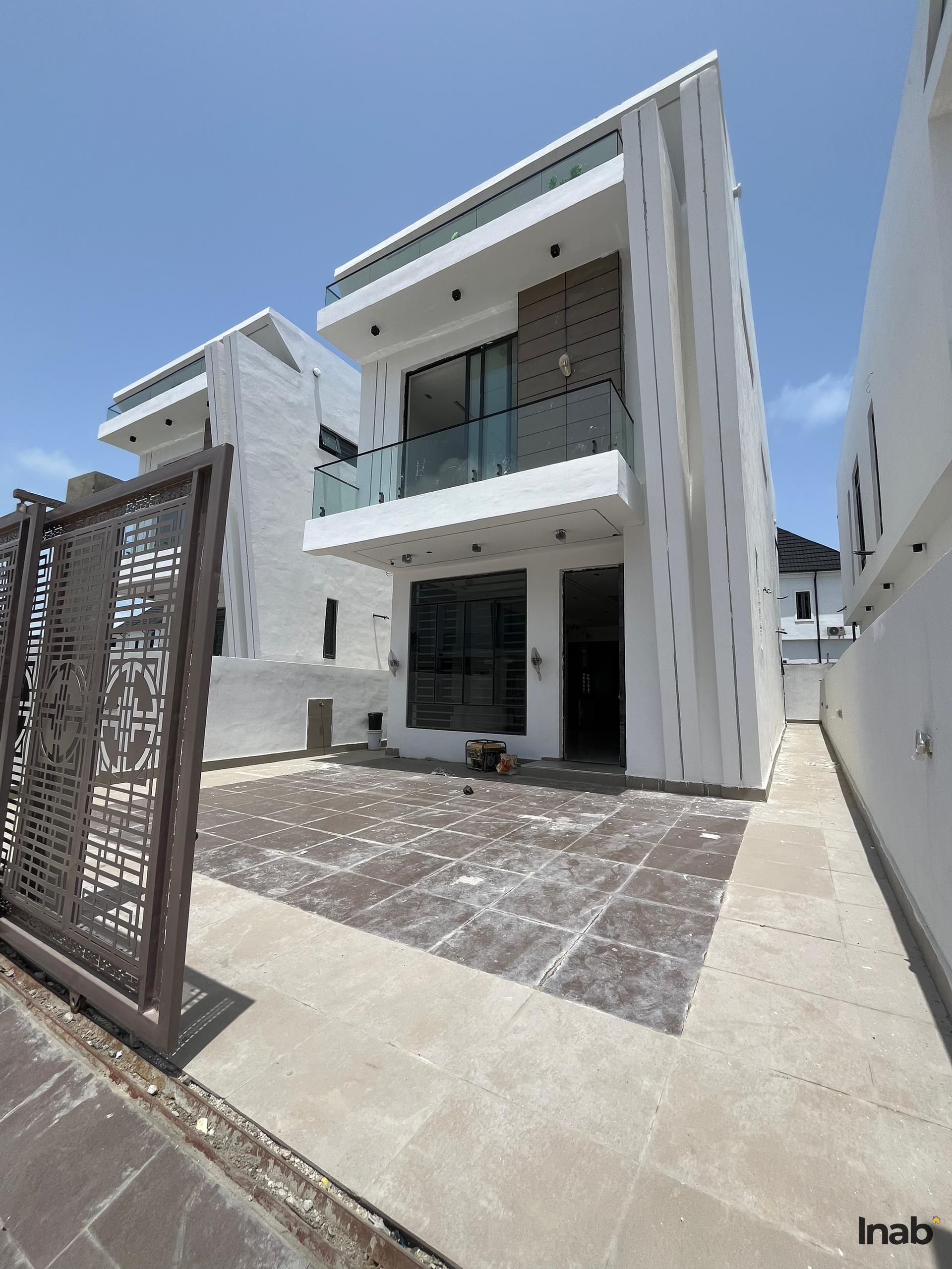 4 Bedroom Detached Duplex