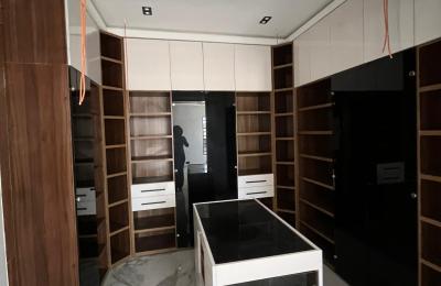 5 bedroom detached duplex