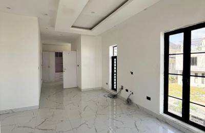5 Bedroom Detached Duplex
