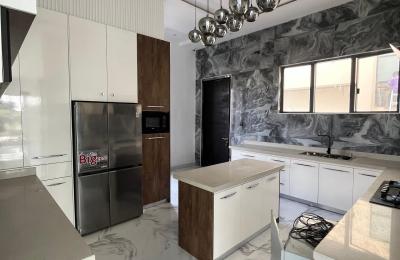 5 Bedroom Detached Duplex