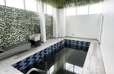 5 Bedroom fully detached duplex