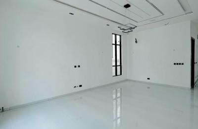 5 Bedroom Fully Detached Duplex