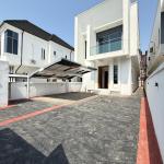 5 bedroom detached duplex