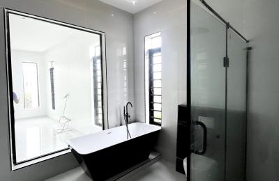 5 Bedrooms Fully Detached Duplex