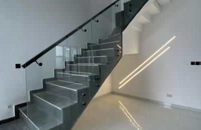 4 Bedrooms  Fully Detached Duplex