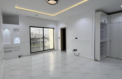 4 Bedrooms Semi Detached Duplex