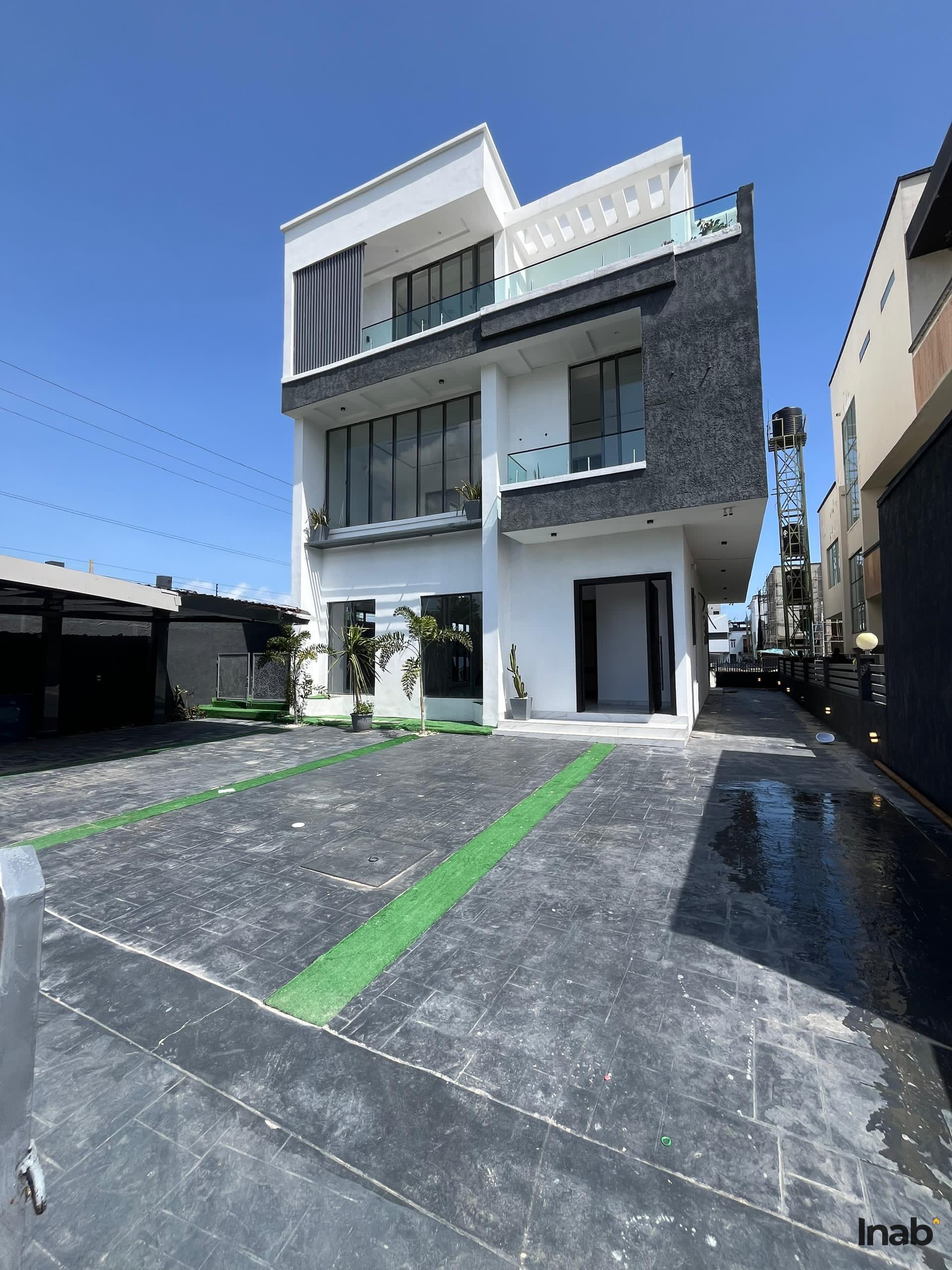 5 Bedroom Detached Duplex