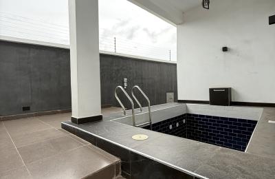 5 Bedroom Fully detached duplex