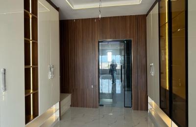 5 bedroom detached duplex