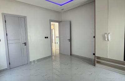 5 bedroom detached duplex
