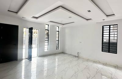 4 bedroom Semidetached duplex