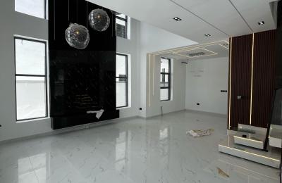 5 Bedroom detached duplex