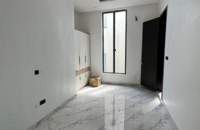 5 Bedroom Detached Duplex