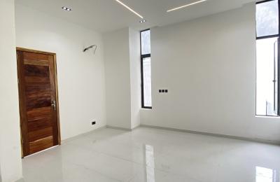 4 Bedrooms  Fully Detached Duplex