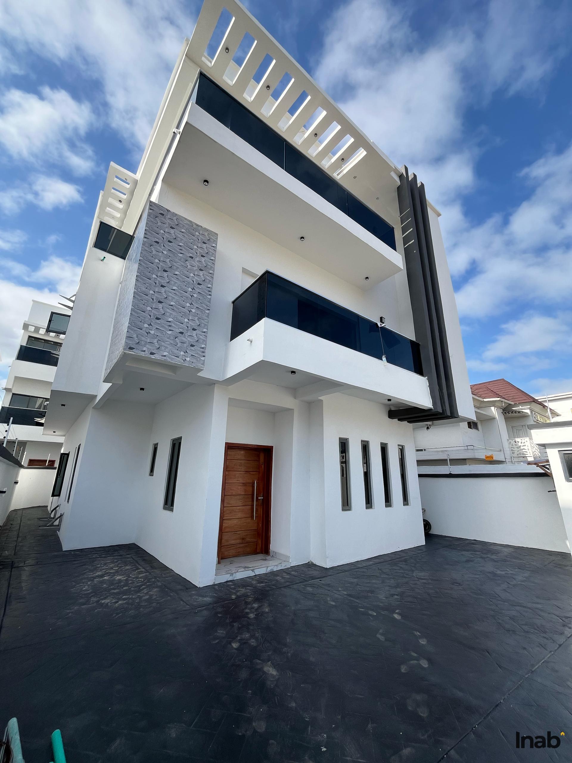 4 Bedroom Detached Duplex