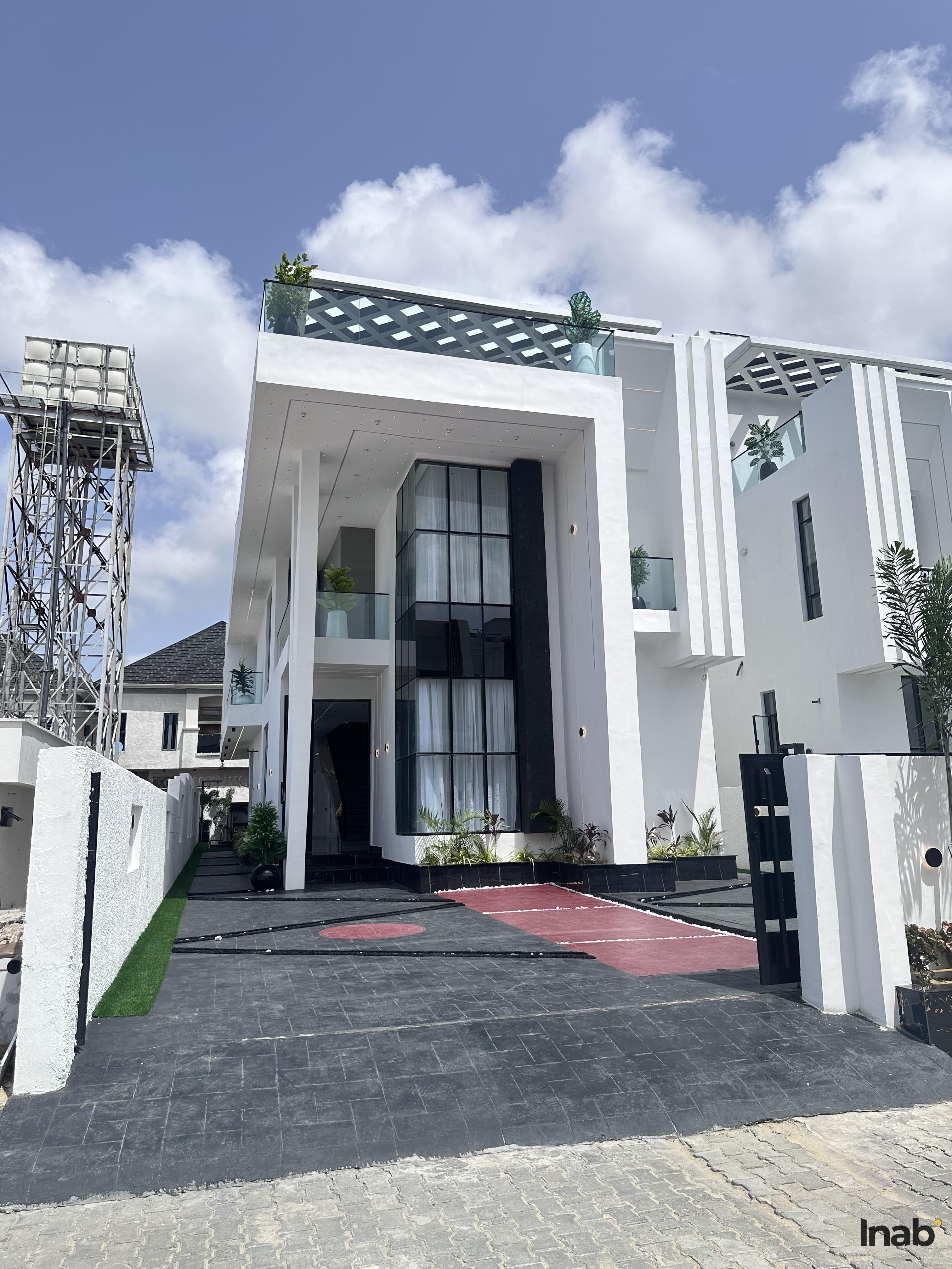 5 Bedroom Fully Detached Duplex