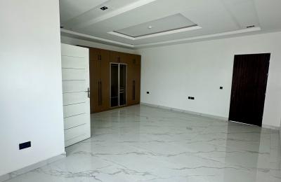 5 Bedroom Detached Duplex