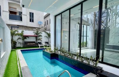 5 Bedroom Fully Detached Duplex