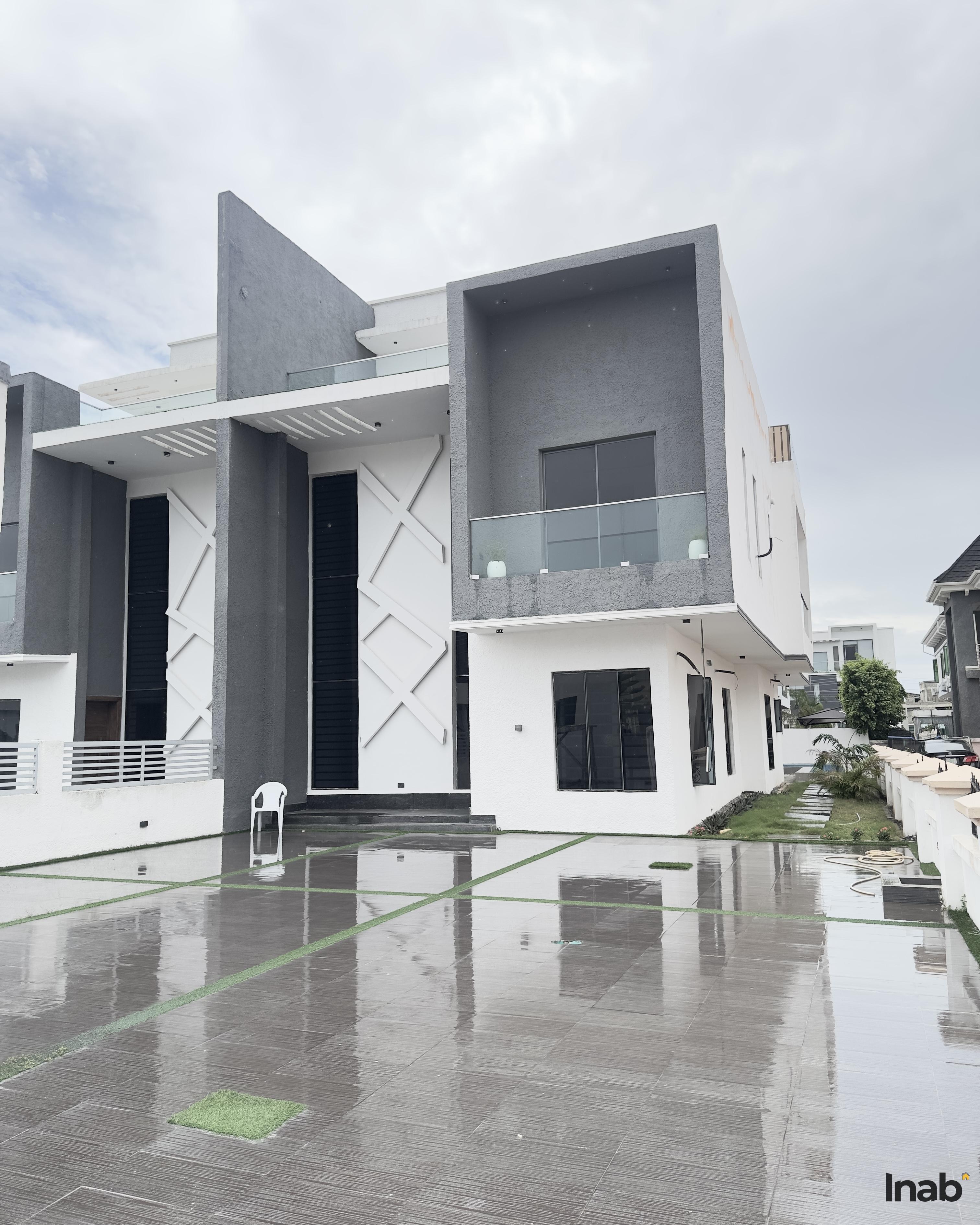 5 bedroom Semidetached Duplex