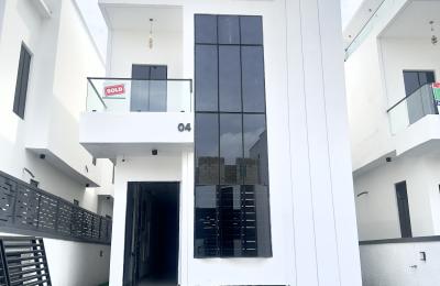 5 bedroom detached duplex