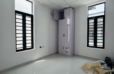 5 bedroom fully detached duplex