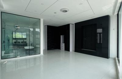 5 bedroom fully detached duplex