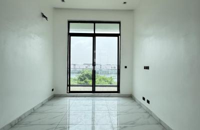 5 bedroom fully detached duplex
