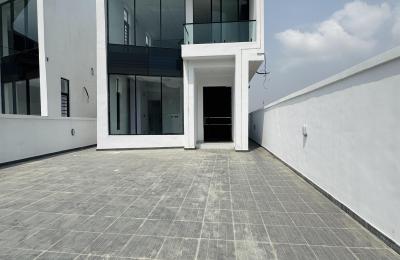 5 bedroom fully detached duplex