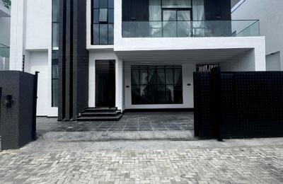 5 Bedroom Fully Detached Duplex