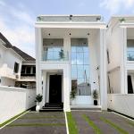 5 Bedroom Fully Detached Duplex