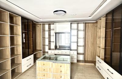 5 bedroom detached duplex