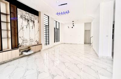 5 Bedroom Fully Detached Duplex