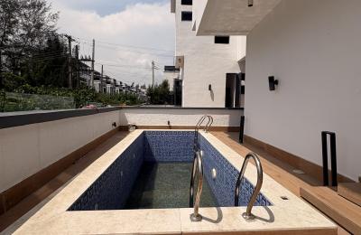 5 Bedroom Fully Detached Duplex