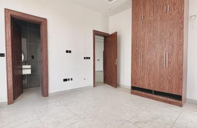 2 Bedroom Apartments