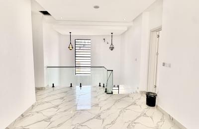 5 Bedroom Fully Detached Duplex