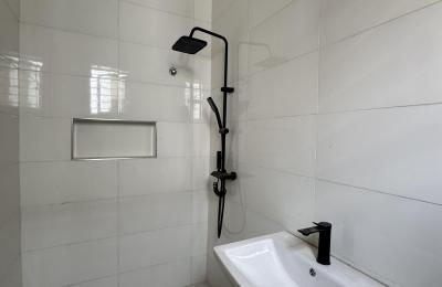 4 Bedroom Terrace
