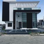 7 Bedroom Fully Detached Duplex