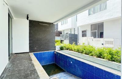 5 bedroom semi-detached duplex
