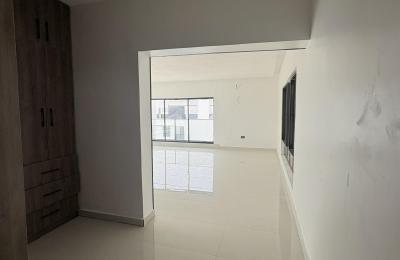 5 Bedroom Fully Detached Duplex